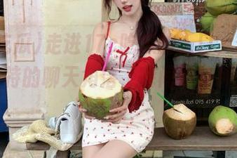 走进17c吃瓜的入口，像走进一个奇特的聊天角落，瞬间被各种声音包围