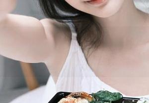 每次如厕都要在www.51吃瓜偷偷收藏一下，是我偷偷有病吗？