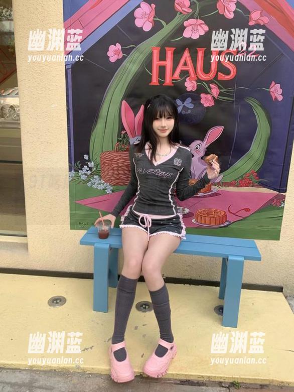 91吃瓜最新线路：这瓜不光是大，还是个窝里藏的