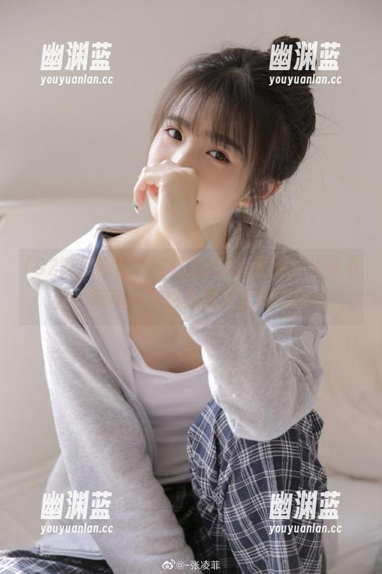 在92吃瓜网cg官网，八卦不止，吃瓜姿态也是要讲求配合的哦
