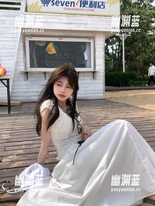 cg51 看“cg51”上的线路变换如风,脑海中总是闪过奇奇怪怪的想法。