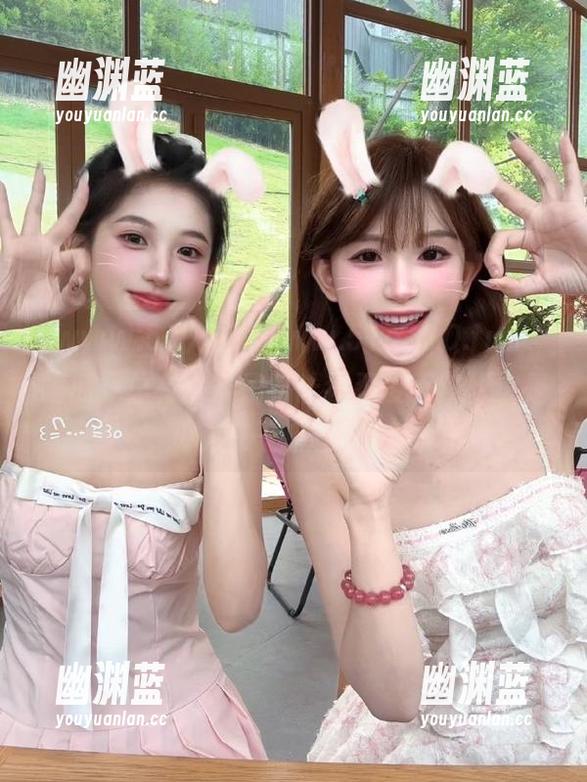 上“www.51cg10.fun”嗑瓜，总有一条线路让我忍俊不禁，这是在干嘛呢？