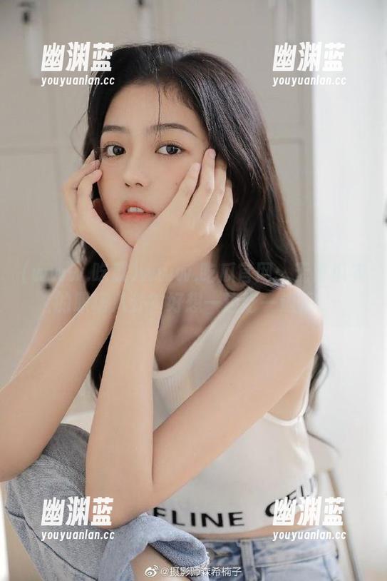 www.吃瓜官网：无良瓜农的职场八卦？好想一边吃一边聊。