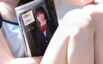 五一吃瓜网页，一半惊讶，一半疑惑，浏览器卡得我都不想看了。