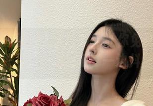 人人吃瓜网让你免费获取腹肌练习：一边看瓜，一边抖腿！