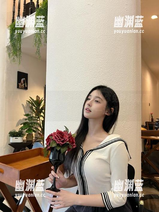 人人吃瓜网 人人吃瓜网让你免费获取腹肌练习:一边看瓜,一边抖腿!