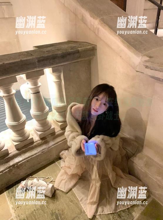 吃瓜网又更新了，在线观看的我瞬间成了个无敌八卦战士。