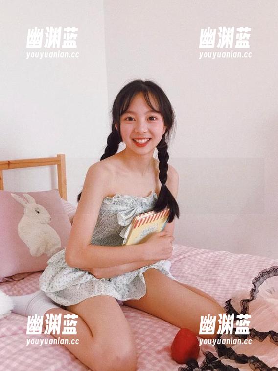 吃瓜网站首页，快把抖音快手的热点全收集了，你敢跟我聊聊吗？