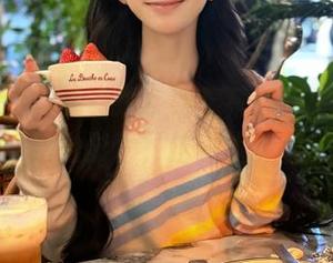 太有才！明星黑料里的资源都能拍电影了，这剧本真香！