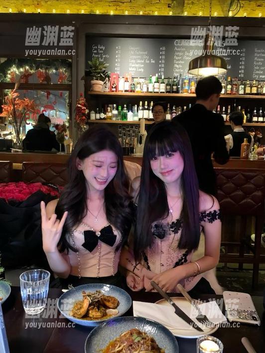 黑料网首页来啦，“。”也太让人想歪了吧！