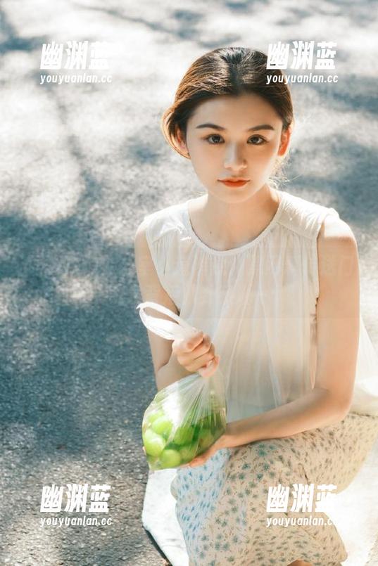 黑网料 办公室小道消息:黑网料传送门引发背后八卦热潮~